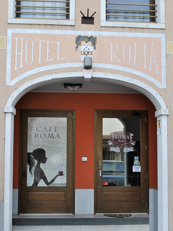 Hotel Roma Pravisdomini Exteriör bild